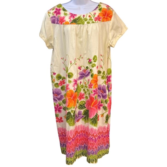 Ui-Maikai Dresses & Skirts - Vintage Ui Maiki Hawaiian Floral Shift Muumuu Dress 70s Tropical Resort Vacation